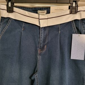 Straight-Leg Women’s Jeans in Deep Blue